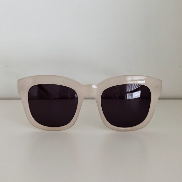 Madewell Accessories - Madewell White Frame Sunglasses